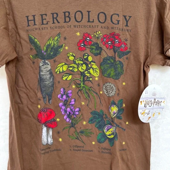 Harry Potter Herbology Tee - Picture 3 of 4